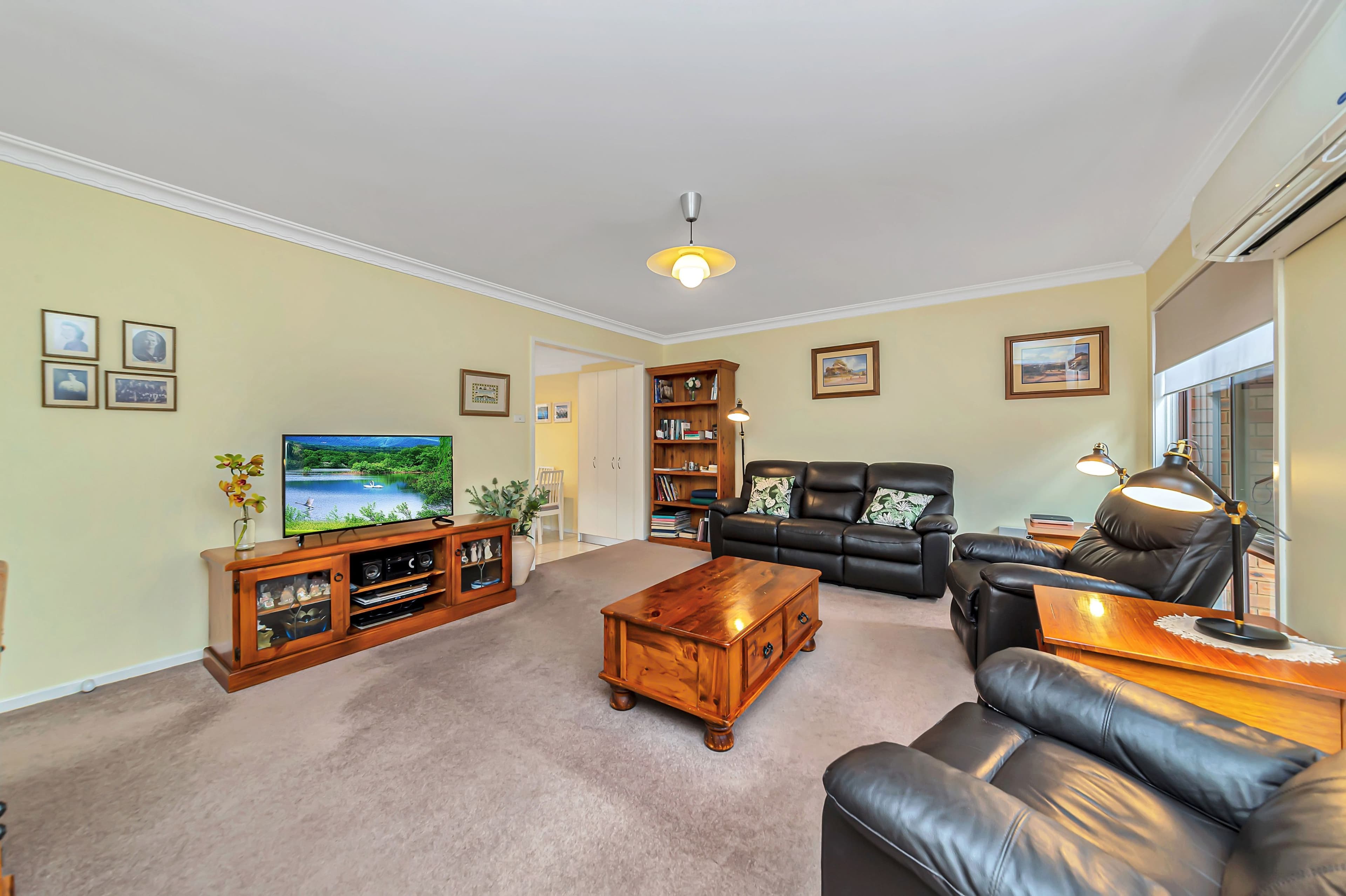 21 Broughton Place, Queanbeyan NSW 2620, Queanbeyan - Thumbnail 7