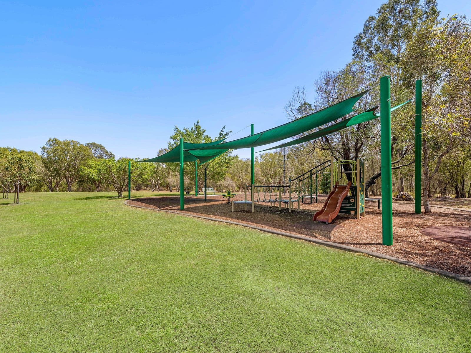 27 Ferguson Avenue, Northgate QLD 4013, Northgate - Thumbnail 2