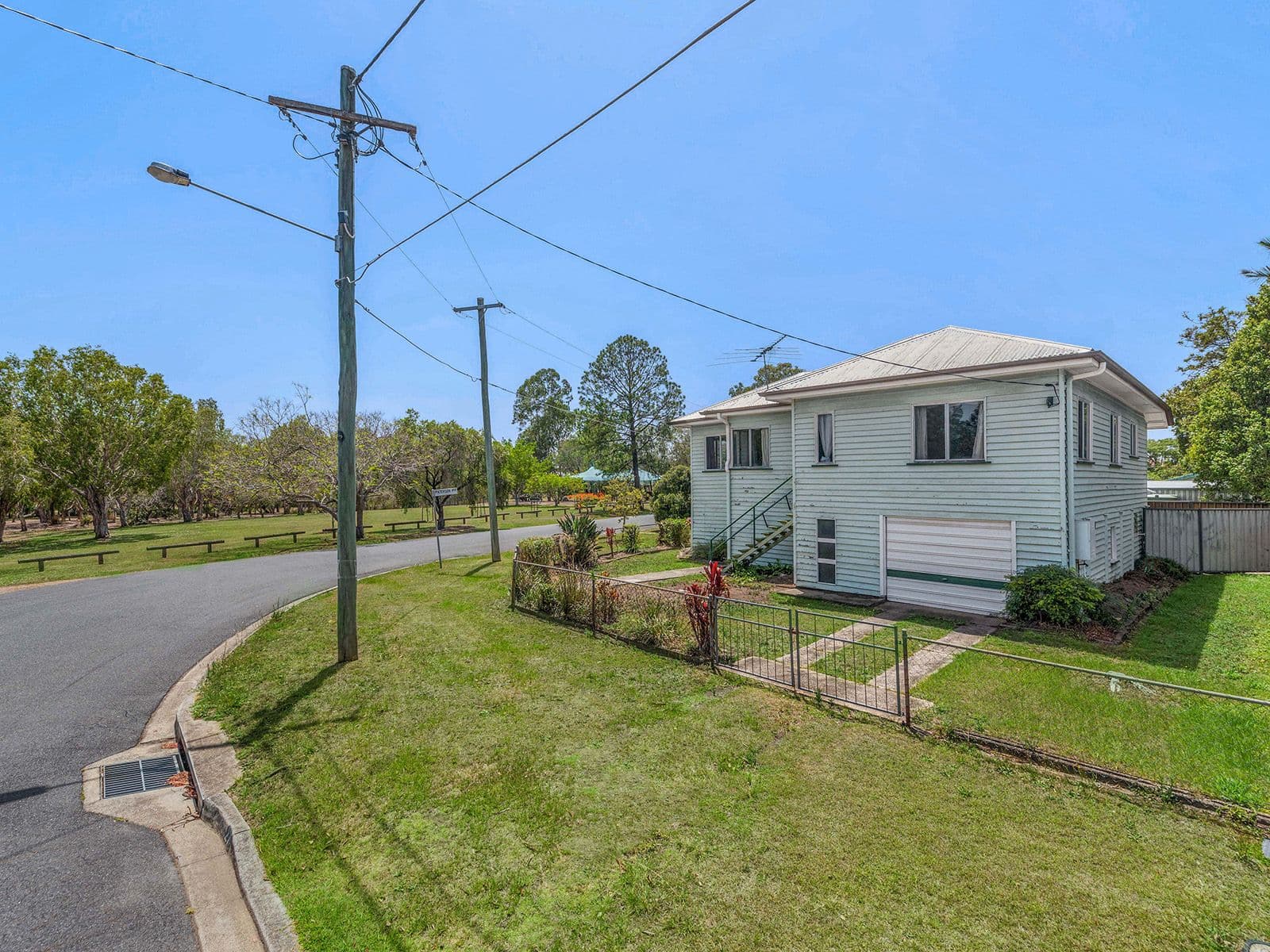 27 Ferguson Avenue, Northgate QLD 4013, Northgate - Thumbnail 4