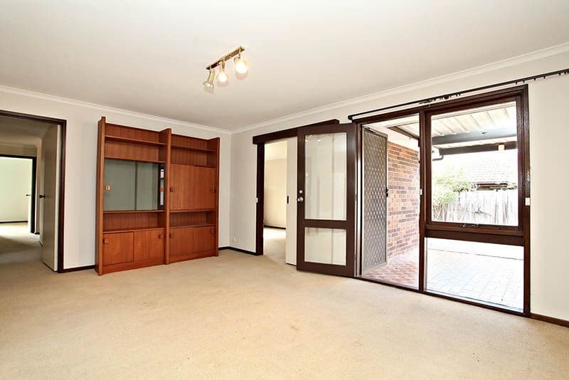 19 Wyperfeld Avenue, TAYLORS LAKES VIC 3038, Taylors Lakes - Thumbnail 3