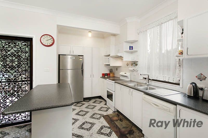27 Ranchby Avenue, Lake Heights NSW 2502, Lake Heights - Thumbnail 3