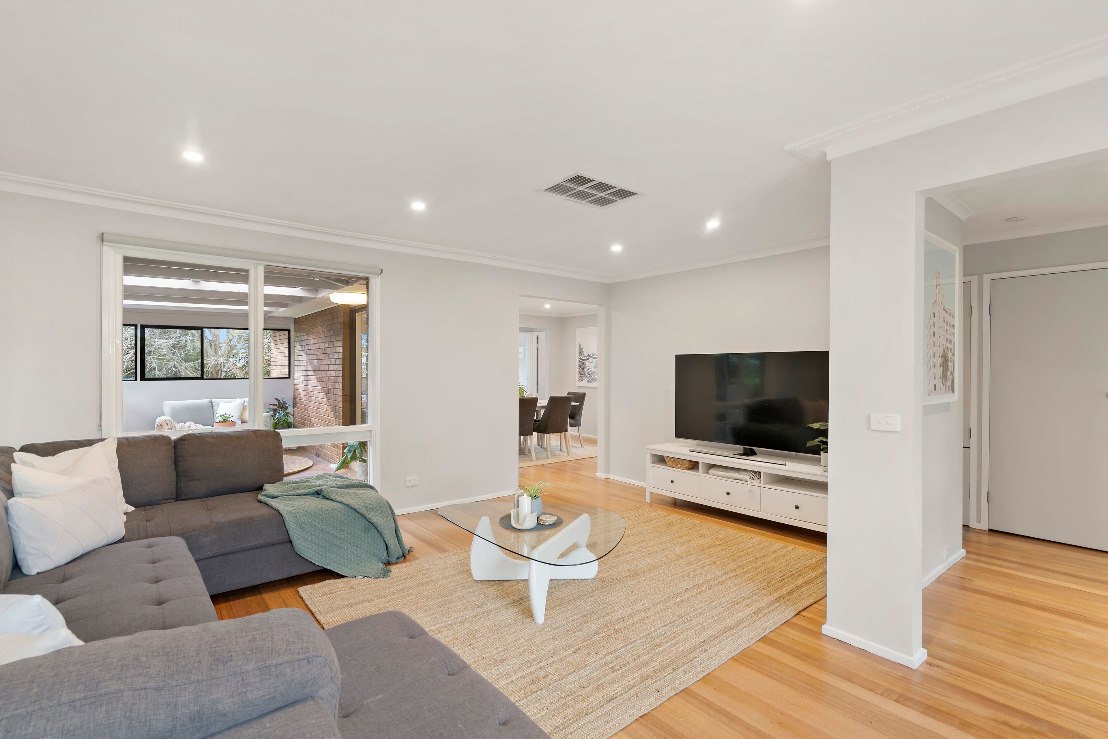 69 Bondi Avenue, Frankston VIC 3199, Frankston - Thumbnail 2