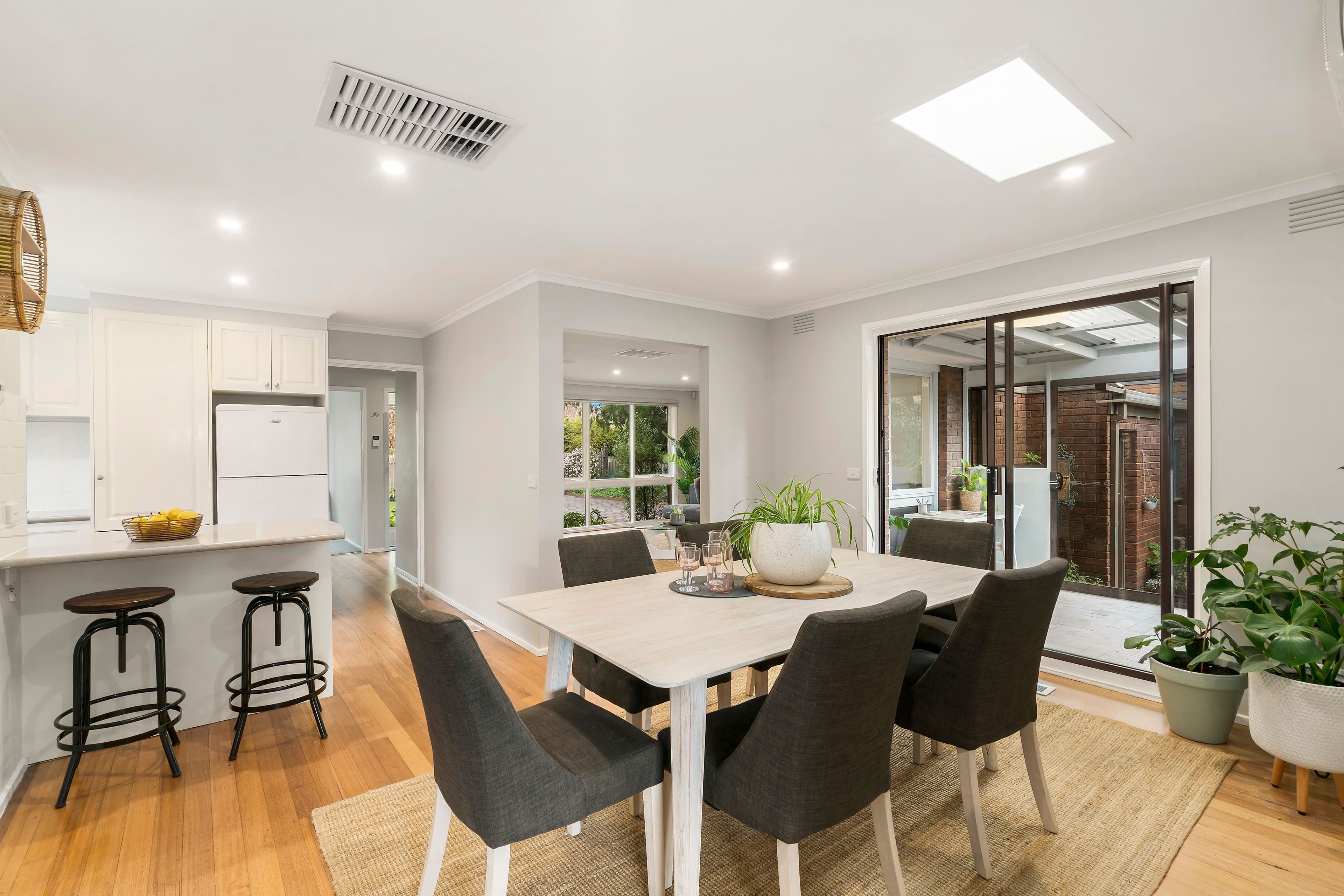 69 Bondi Avenue, Frankston VIC 3199, Frankston - Thumbnail 5