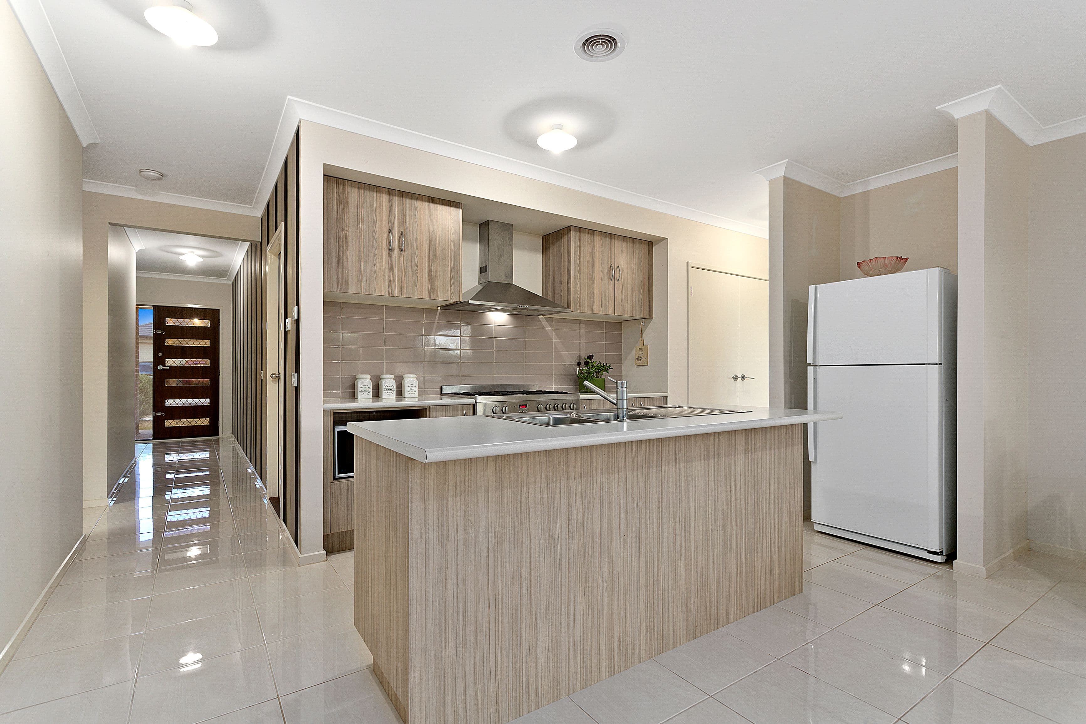 12 Whitebark Street, Wollert VIC 3750, Wollert - Thumbnail 3