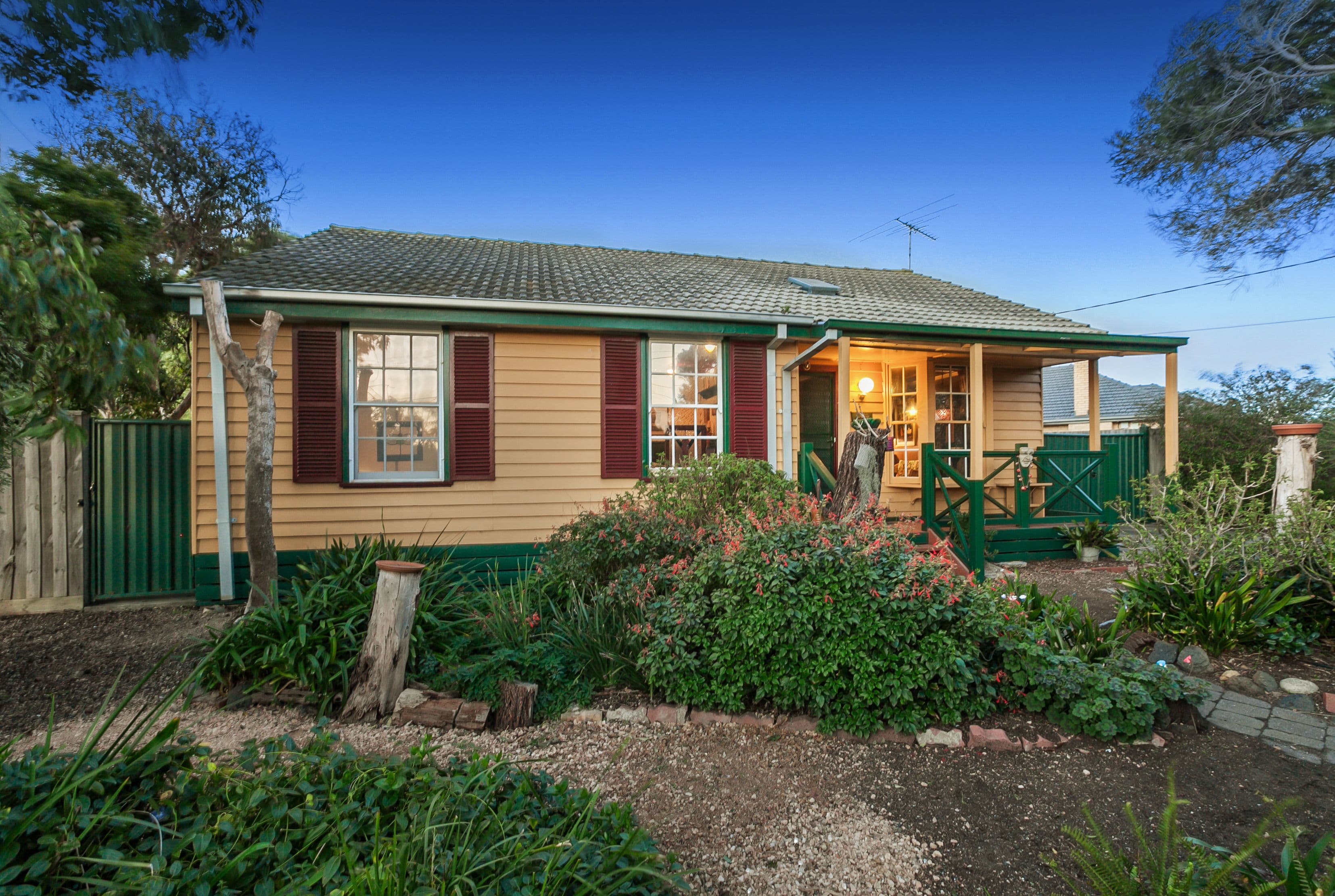 26 Elliot Street, Reservoir VIC 3073, Reservoir - Thumbnail 2