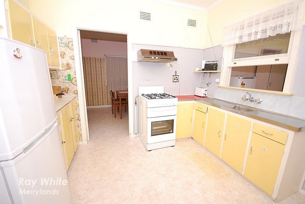 33 Warwick Road, Merrylands NSW 2160, Merrylands - Thumbnail 4