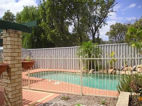 417 Moonlight Court, HUNTINGDALE WA 6110, Huntingdale - Thumbnail 2