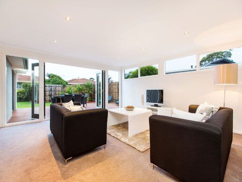 4 Golfwood Close, DINGLEY VILLAGE VIC 3172, Dingley Village - Thumbnail 3