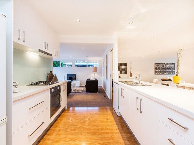 4 Golfwood Close, DINGLEY VILLAGE VIC 3172, Dingley Village - Thumbnail 5