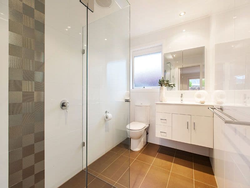 4 Golfwood Close, DINGLEY VILLAGE VIC 3172, Dingley Village - Thumbnail 8