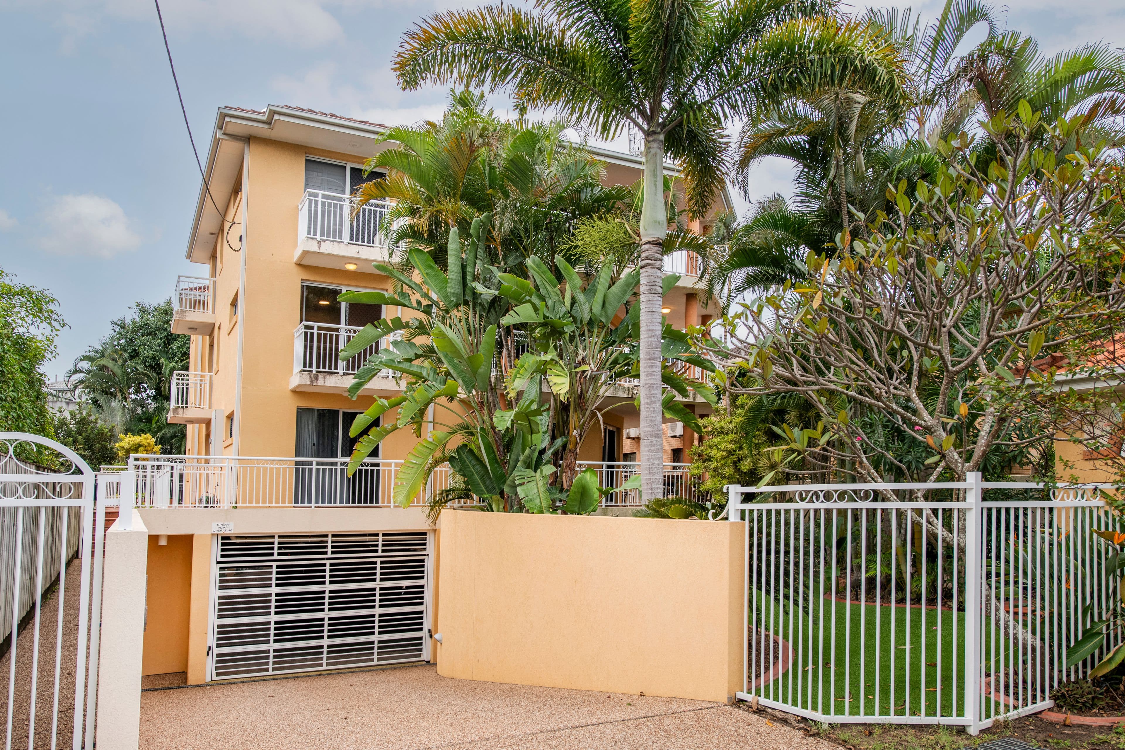 37 Chelsea Avenue, Broadbeach QLD 4218, Broadbeach - Thumbnail 4
