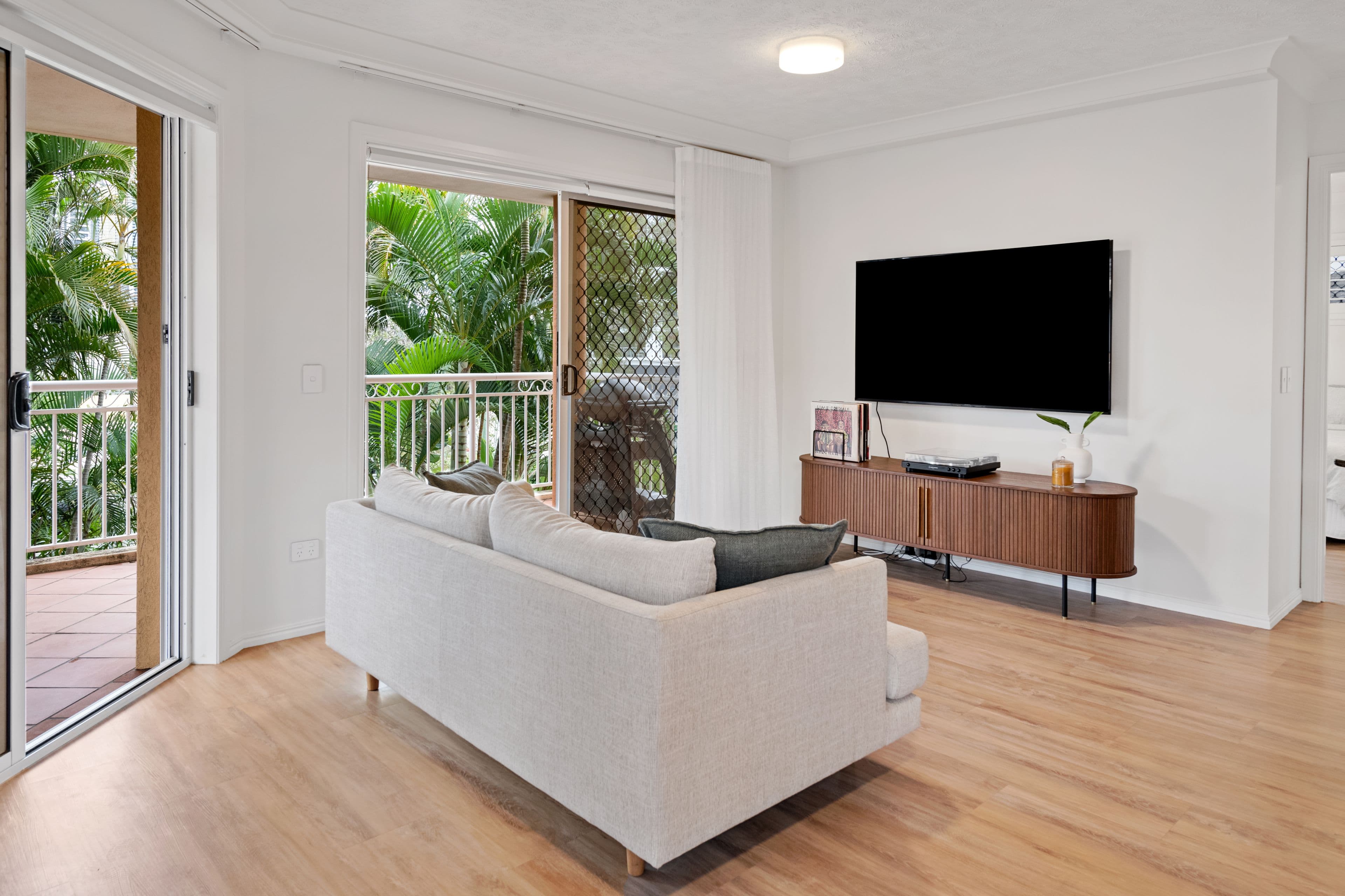 37 Chelsea Avenue, Broadbeach QLD 4218, Broadbeach - Thumbnail 7
