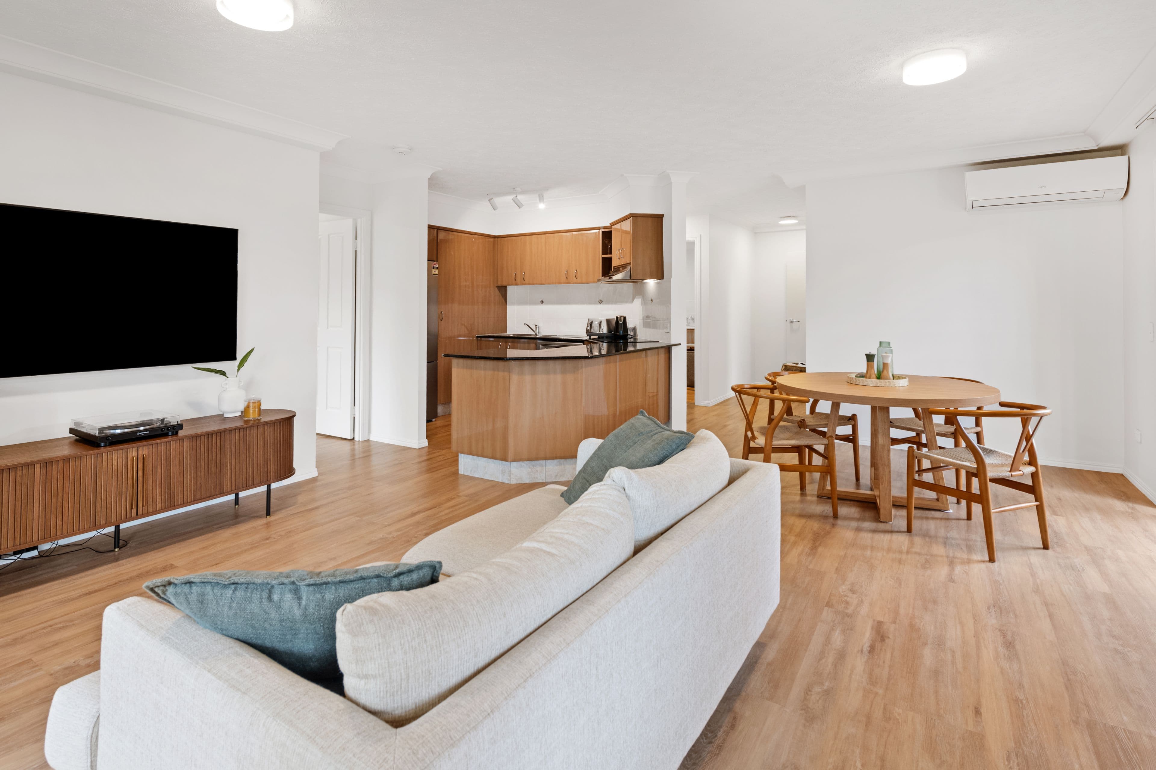 37 Chelsea Avenue, Broadbeach QLD 4218, Broadbeach - Thumbnail 8
