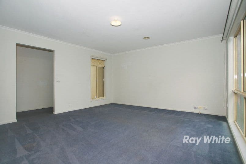 15 Incana Court, CRANBOURNE WEST VIC 3977, Cranbourne West - Thumbnail 4