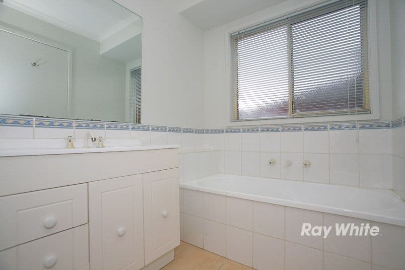 15 Incana Court, CRANBOURNE WEST VIC 3977, Cranbourne West - Thumbnail 7