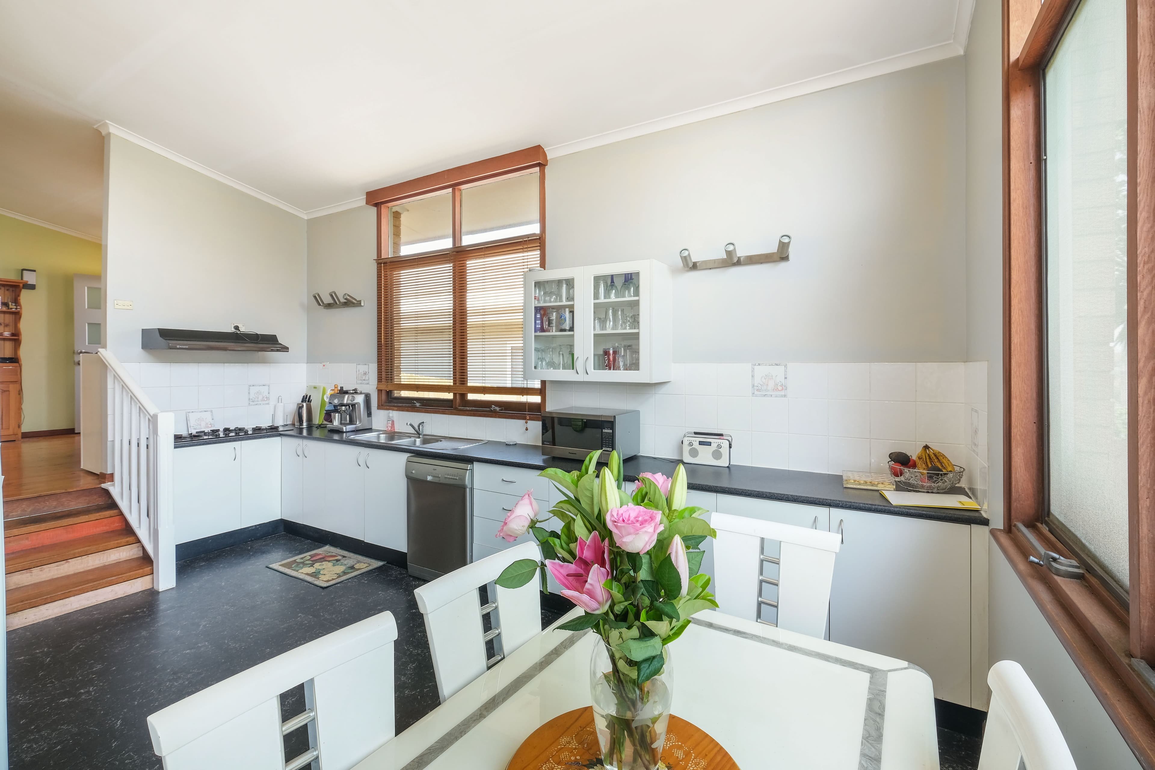 14 Carlyon Street, Killarney Vale - Thumbnail 3