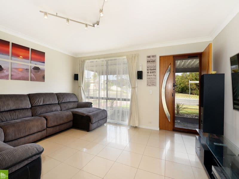 3 Coachwood Drive, ALBION PARK RAIL NSW 2527, Albion Park Rail - Thumbnail 2