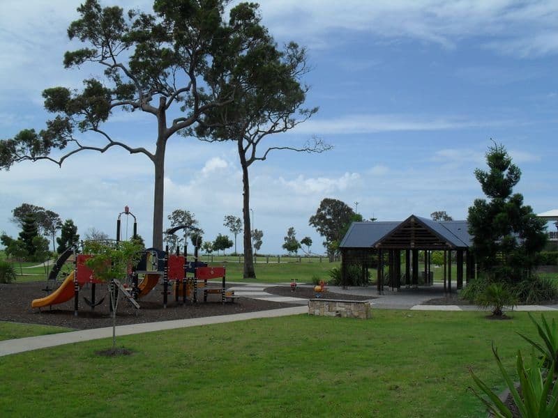 66 Beach Drive, BURRUM HEADS QLD 4659, Burrum Heads - Thumbnail 6