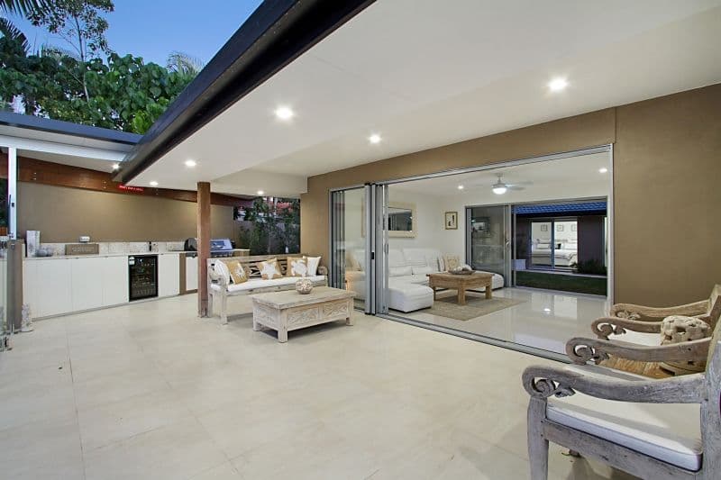 3 Balmoral Avenue, Sorrento QLD 4217, Sorrento - Thumbnail 2