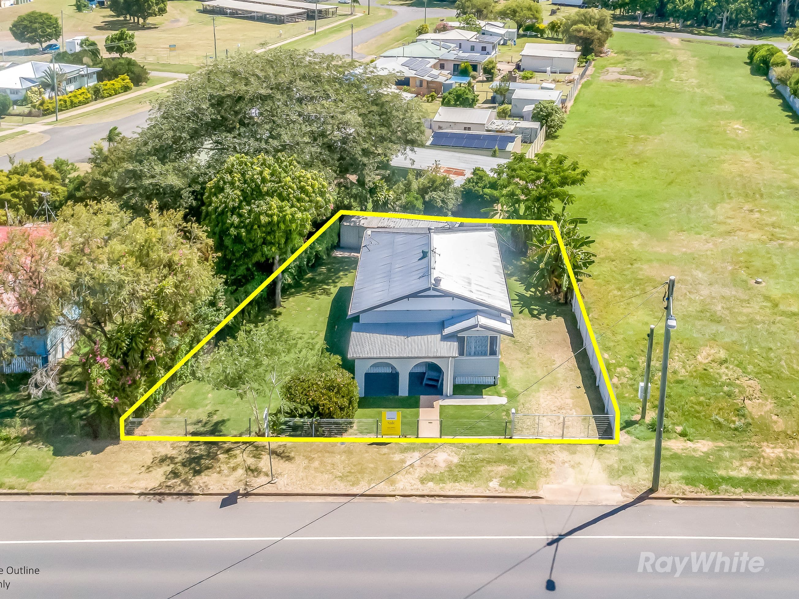 13 Mulgrave Street, Gin Gin QLD 4671, Gin Gin - Thumbnail 2