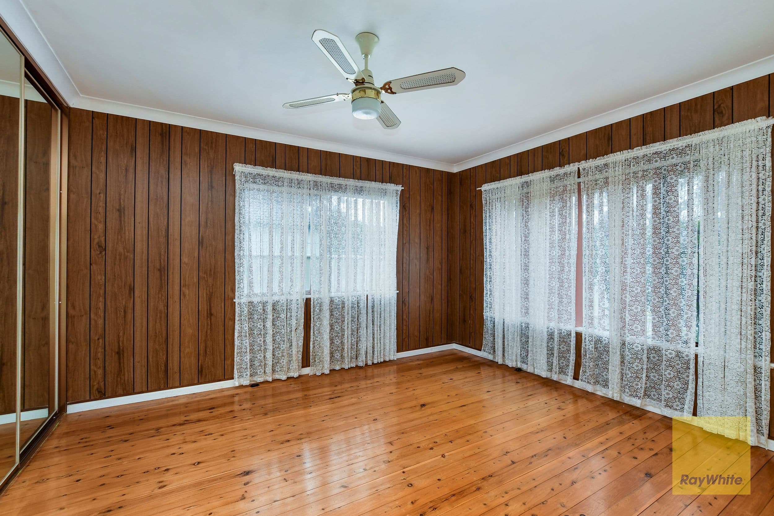 22 Carrington Avenue, Woy Woy NSW 2256, Woy Woy - Thumbnail 4