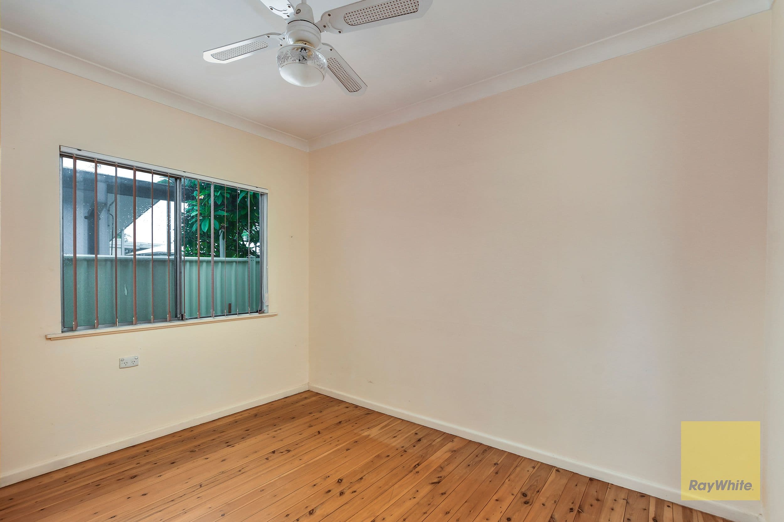 22 Carrington Avenue, Woy Woy NSW 2256, Woy Woy - Thumbnail 6