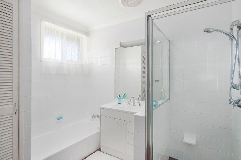 29 Cabarita Avenue, Tugun QLD 4224, Tugun - Thumbnail 6