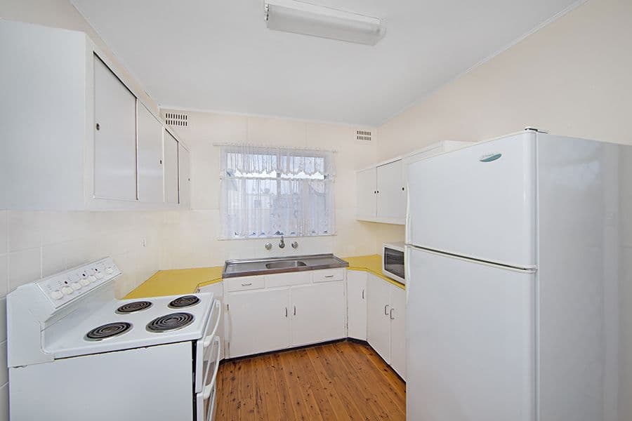 19 Bass Avenue, Killarney Vale - Thumbnail 2