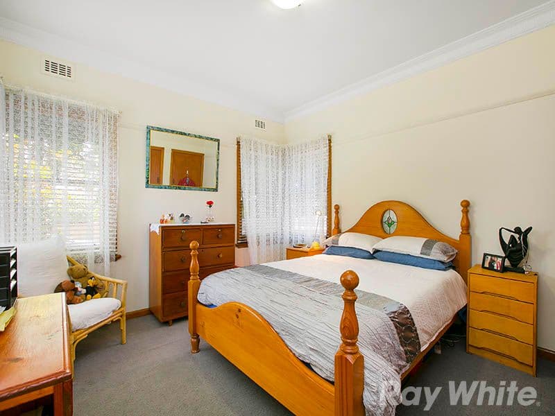 33 Jean Street, Cheltenham VIC 3192, Cheltenham - Thumbnail 3