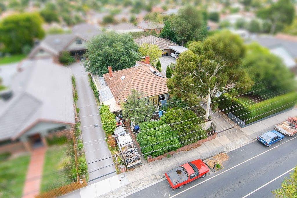9 Golf Links Avenue, OAKLEIGH VIC 3166, Oakleigh - Thumbnail 2