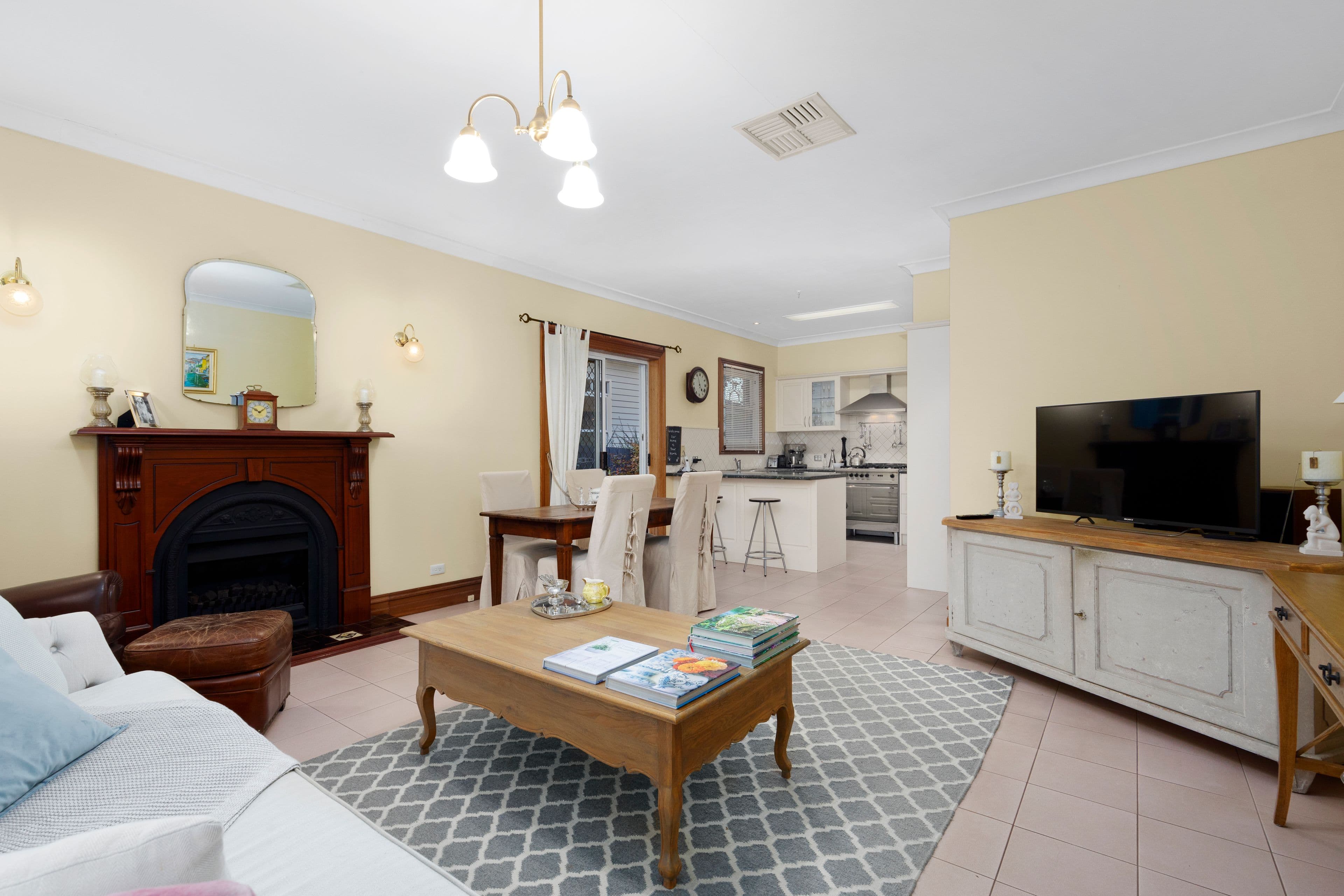 6 Higham Street, Cheltenham VIC 3192, Cheltenham - Thumbnail 5