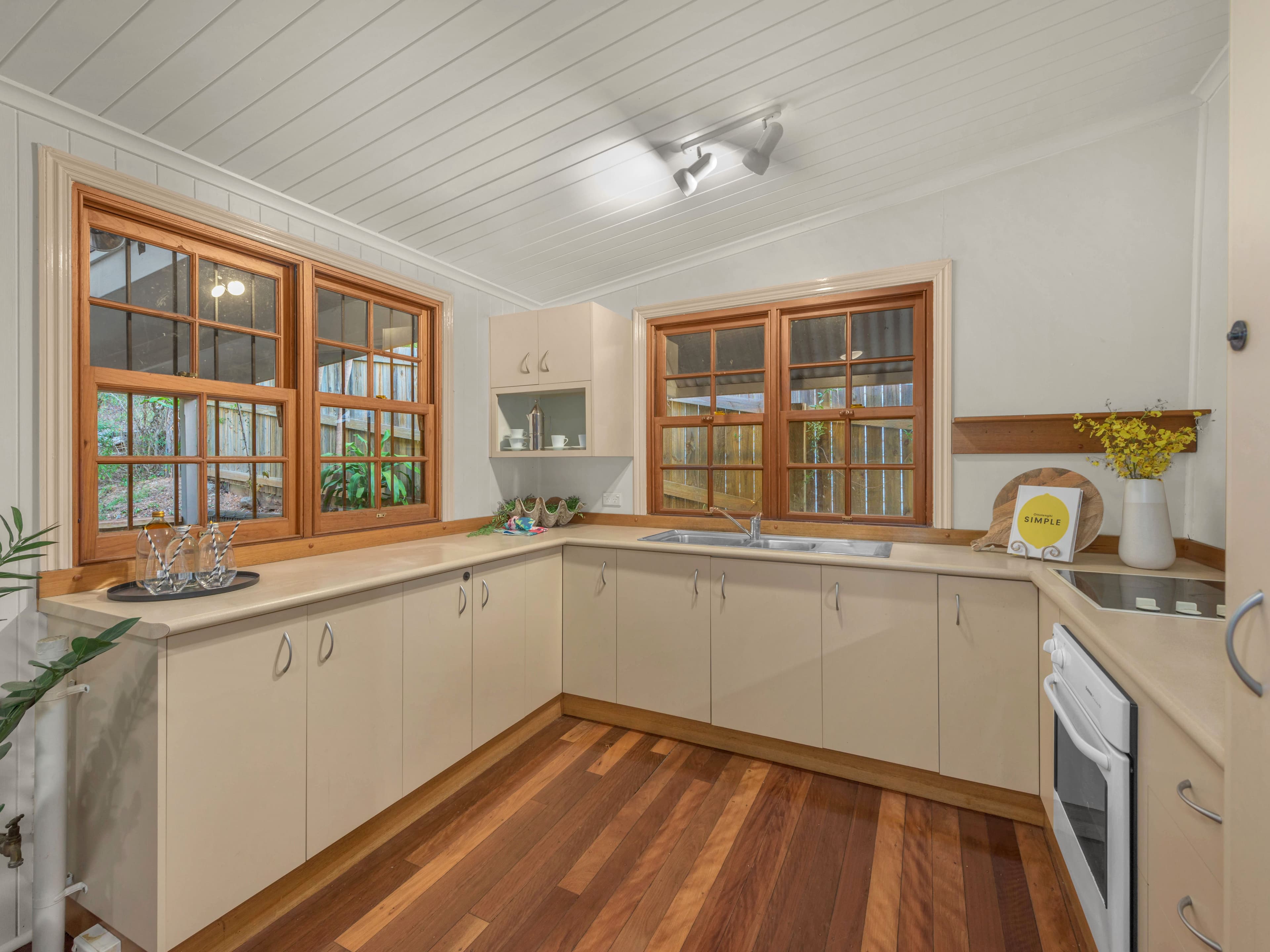 12 Cook Street, Red Hill QLD 4059, Red Hill - Thumbnail 7