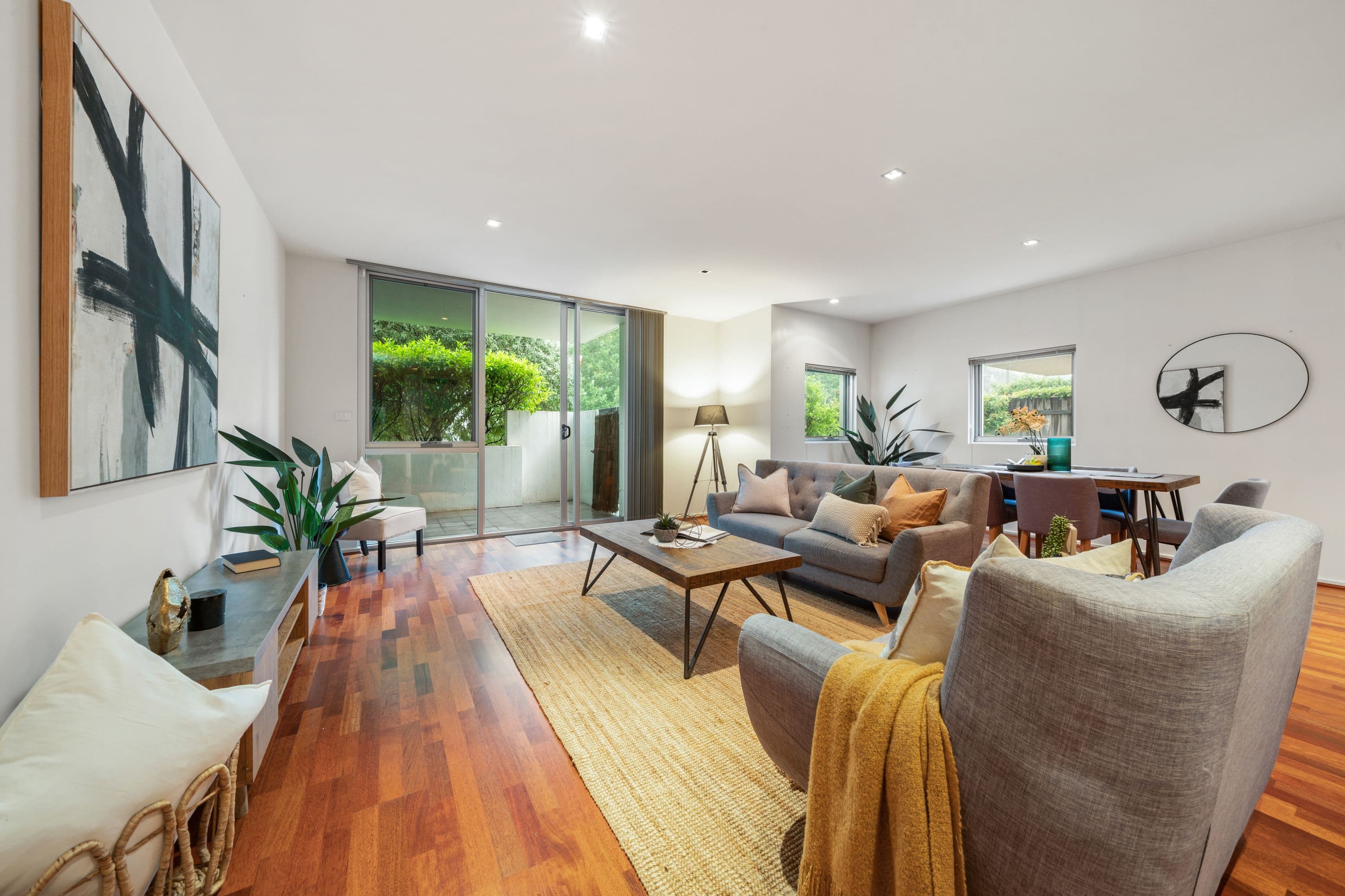 58 Wentworth Avenue, Kingston ACT 2604, Kingston - Thumbnail 2