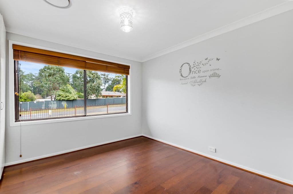 6 Telopea Road, Hill Top - Thumbnail 3