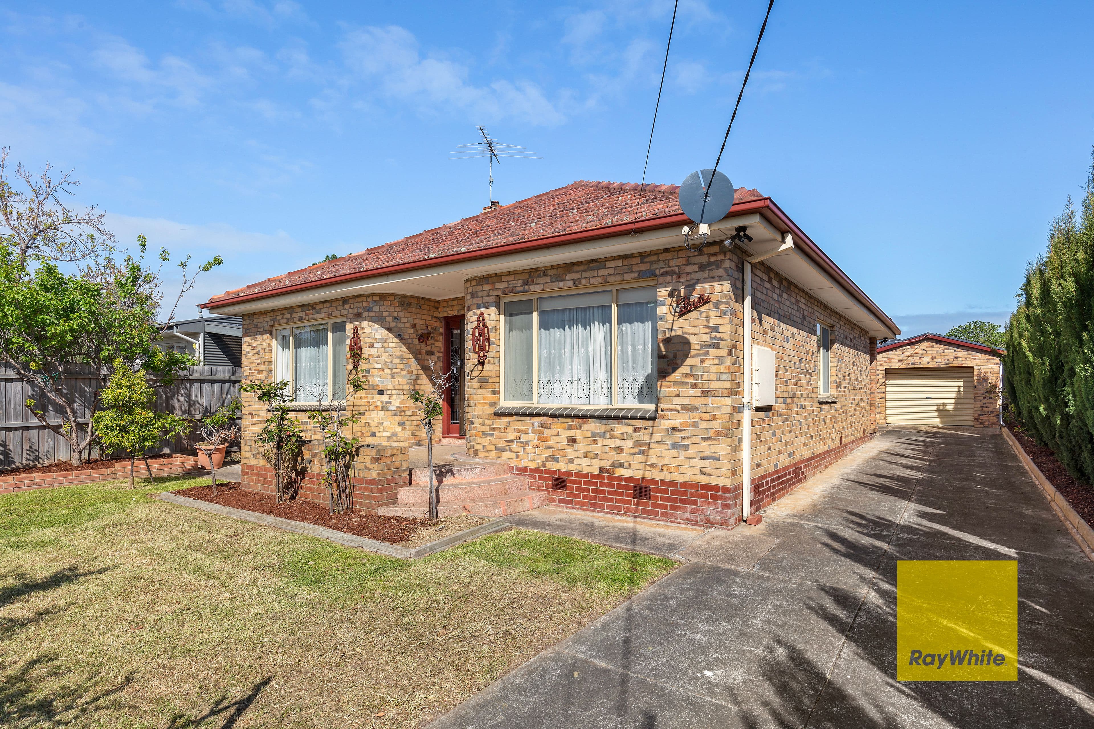 4 Gill Street, Belmont VIC 3216, Belmont - Thumbnail 2