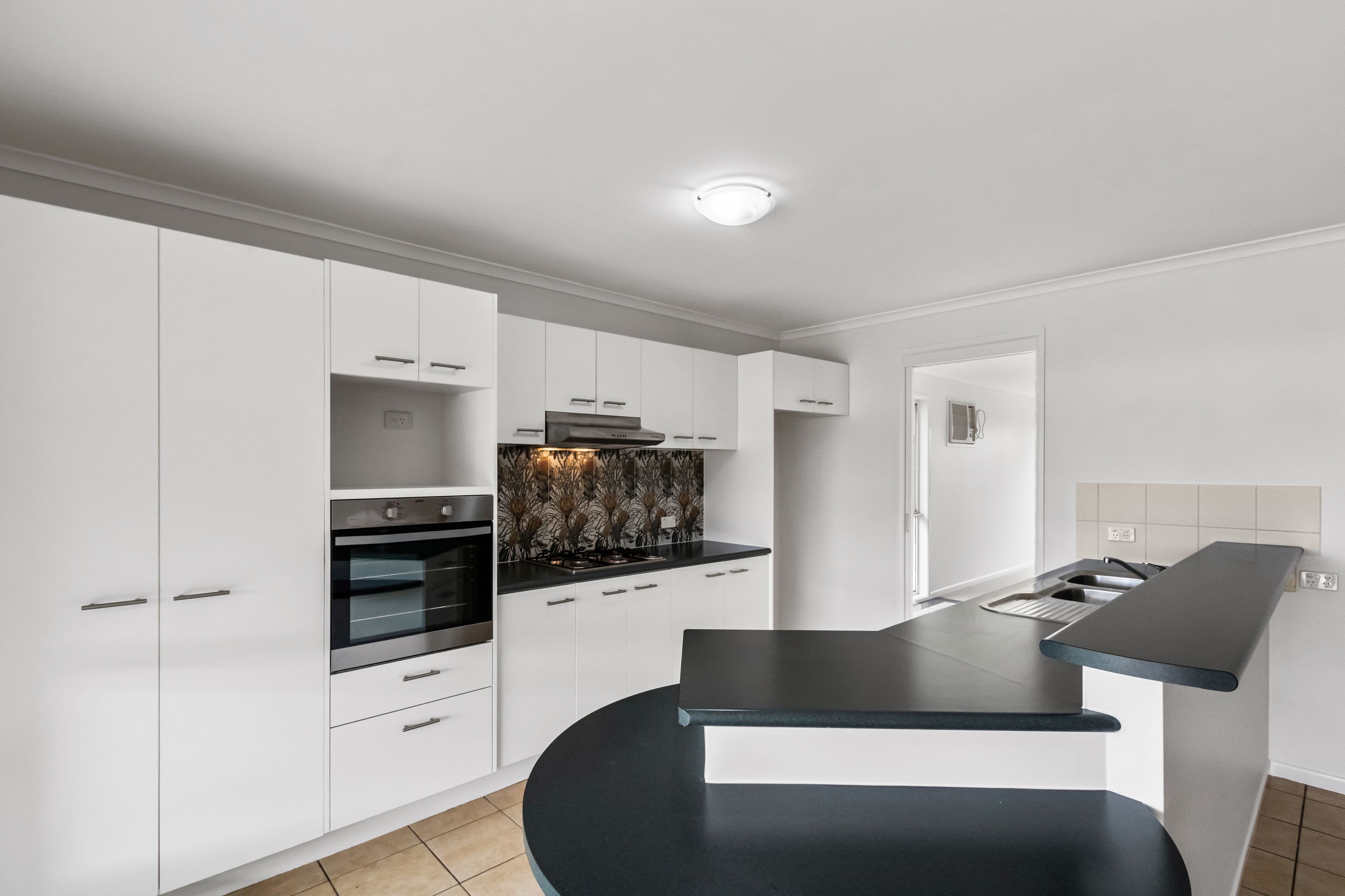 1 Oxford Place, Urraween QLD 4655, Urraween - Thumbnail 3