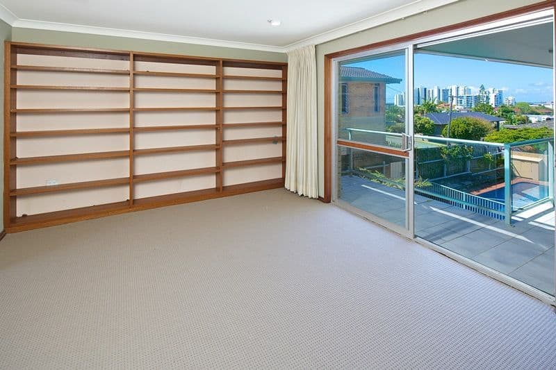 5 Reynolds Avenue, LABRADOR QLD 4215, Labrador - Thumbnail 4