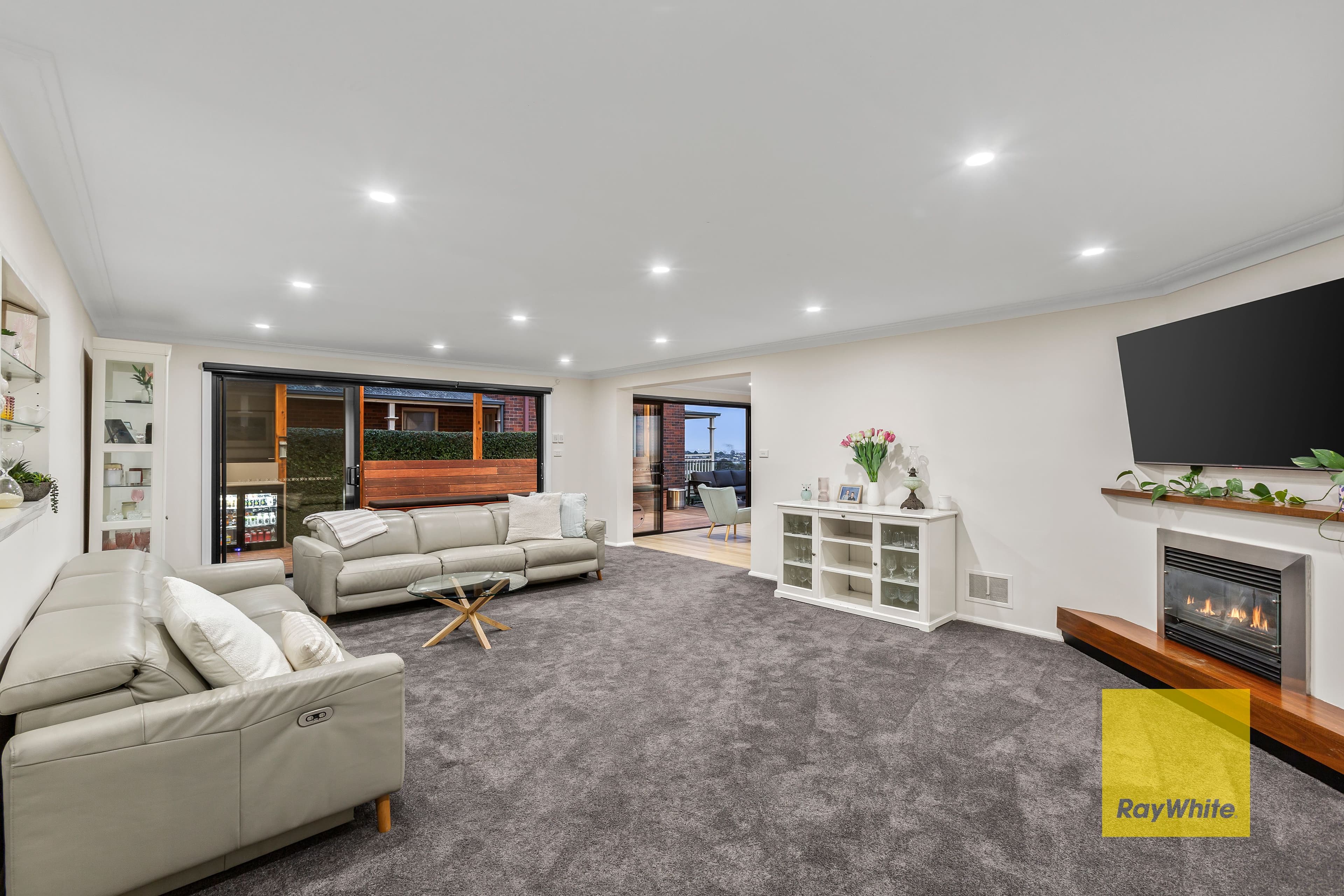 47 Montpellier Drive, Highton VIC 3216, Highton - Thumbnail 4