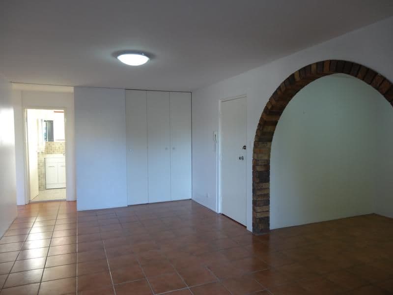 15 Cecil Street, INDOOROOPILLY QLD 4068, Indooroopilly - Thumbnail 2