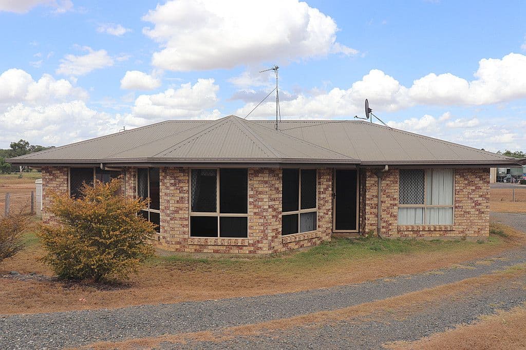 18 Charles Street, Mundubbera QLD 4626, Mundubbera - Image 1