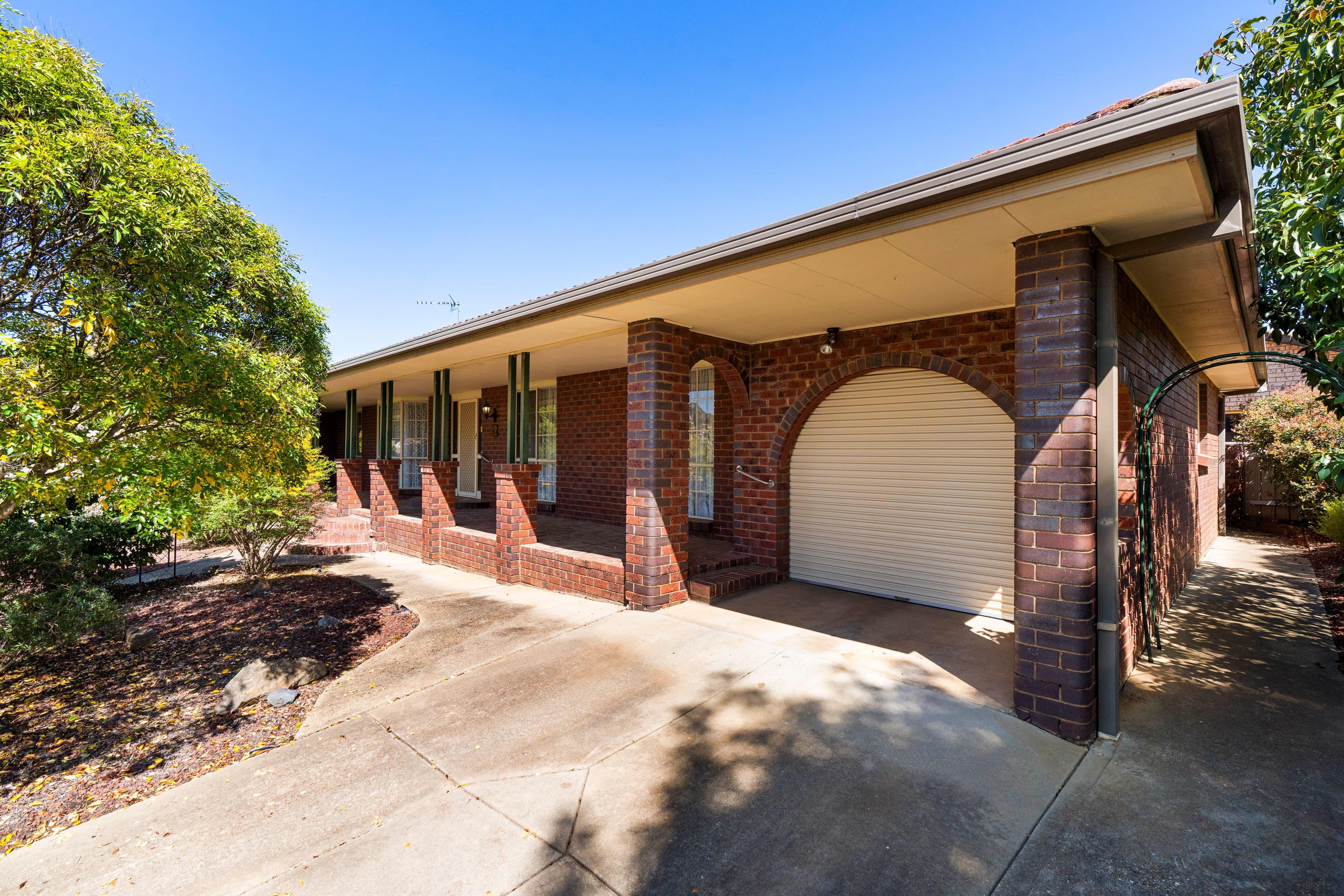 2 Kurrajong Avenue, FOREST HILL NSW 2651, Forest Hill - Thumbnail 2