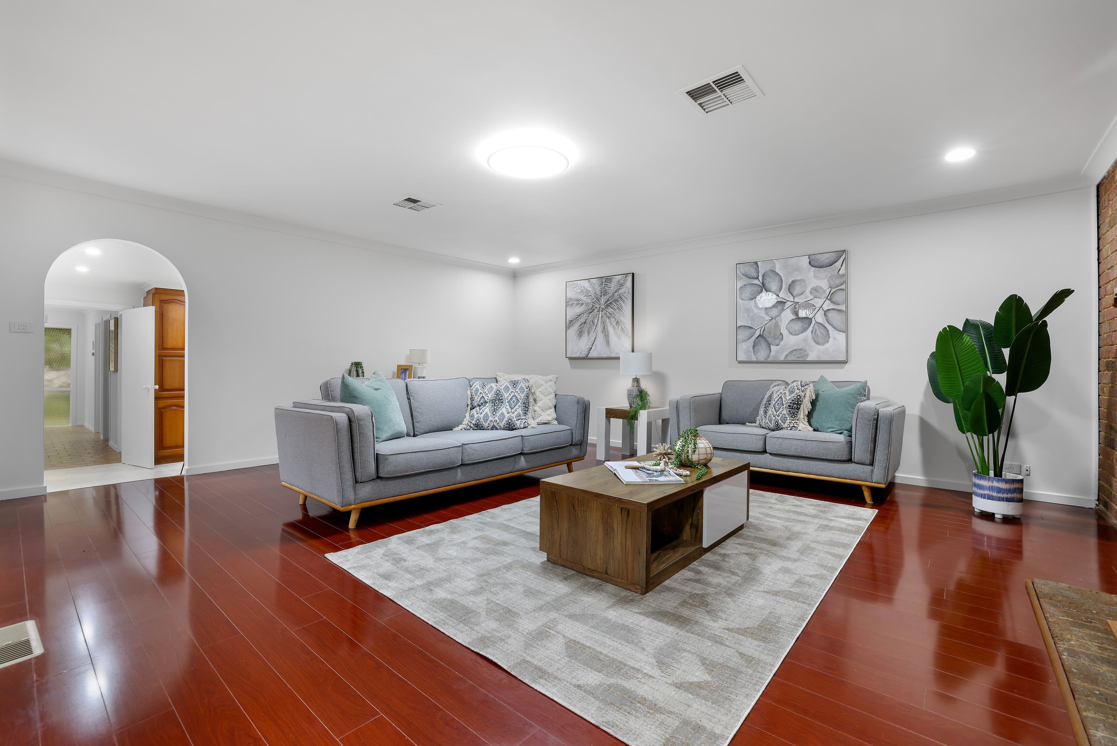 94 Old Orchard Drive, Wantirna South VIC 3152, Wantirna South - Thumbnail 2
