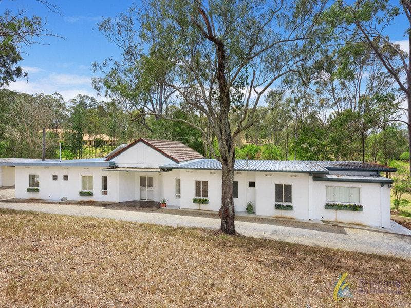 29 Rafting Ground Road, Brookfield - Image 1