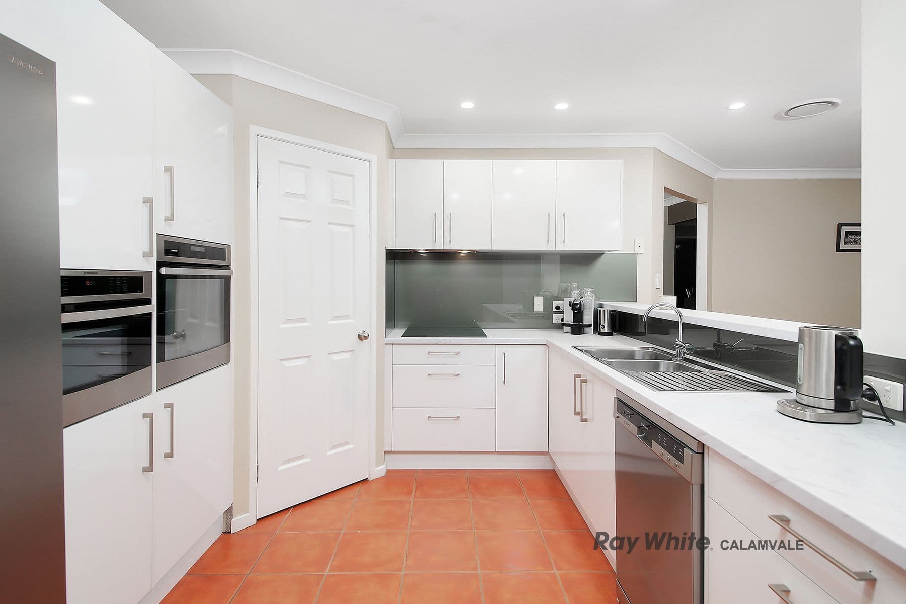 17 Fitzroy Place, Forest Lake QLD 4078, Forest Lake - Thumbnail 6