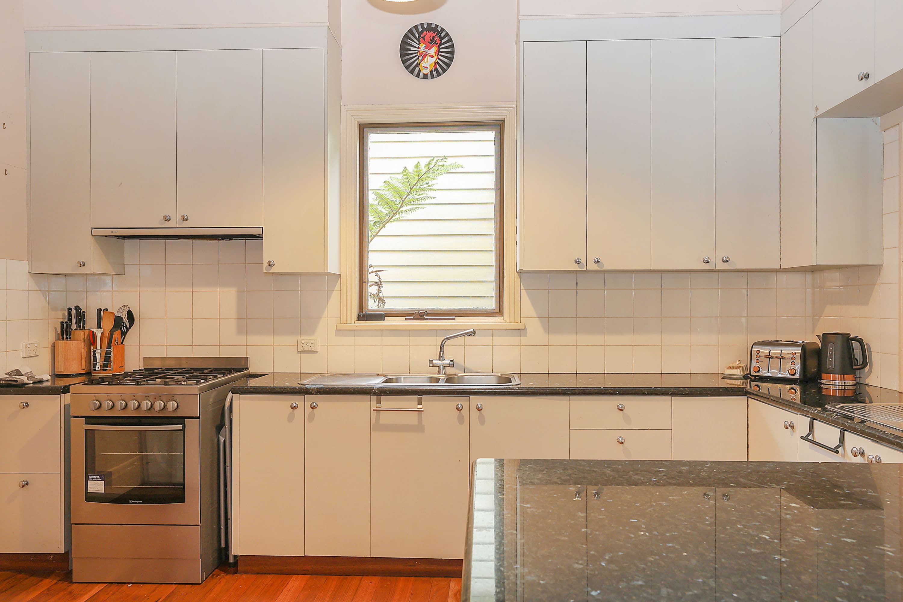 10 Ware Street, Camperdown VIC 3260, Camperdown - Thumbnail 5