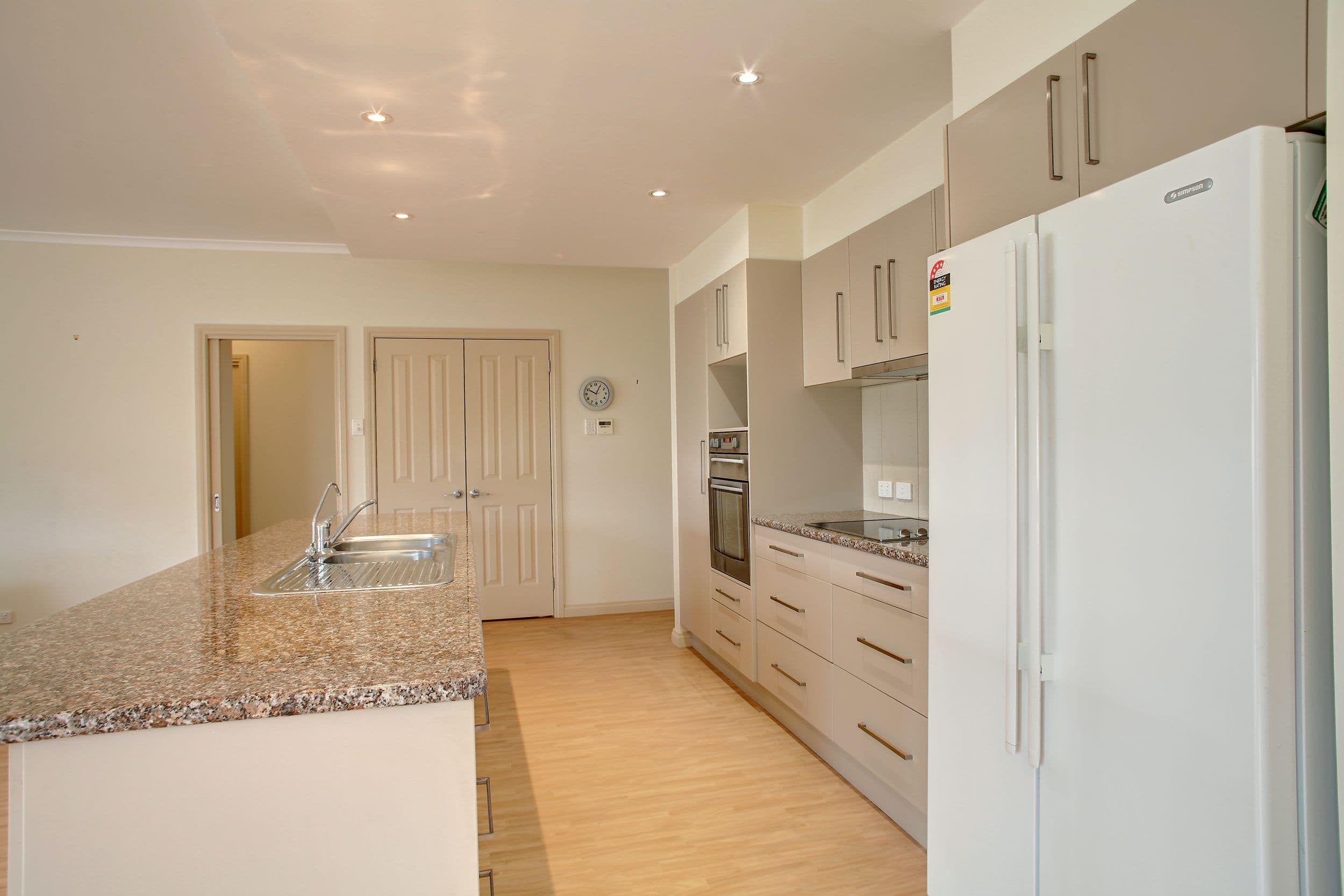 8 Cove View Drive, Port Lincoln SA 5606, Port Lincoln - Thumbnail 3