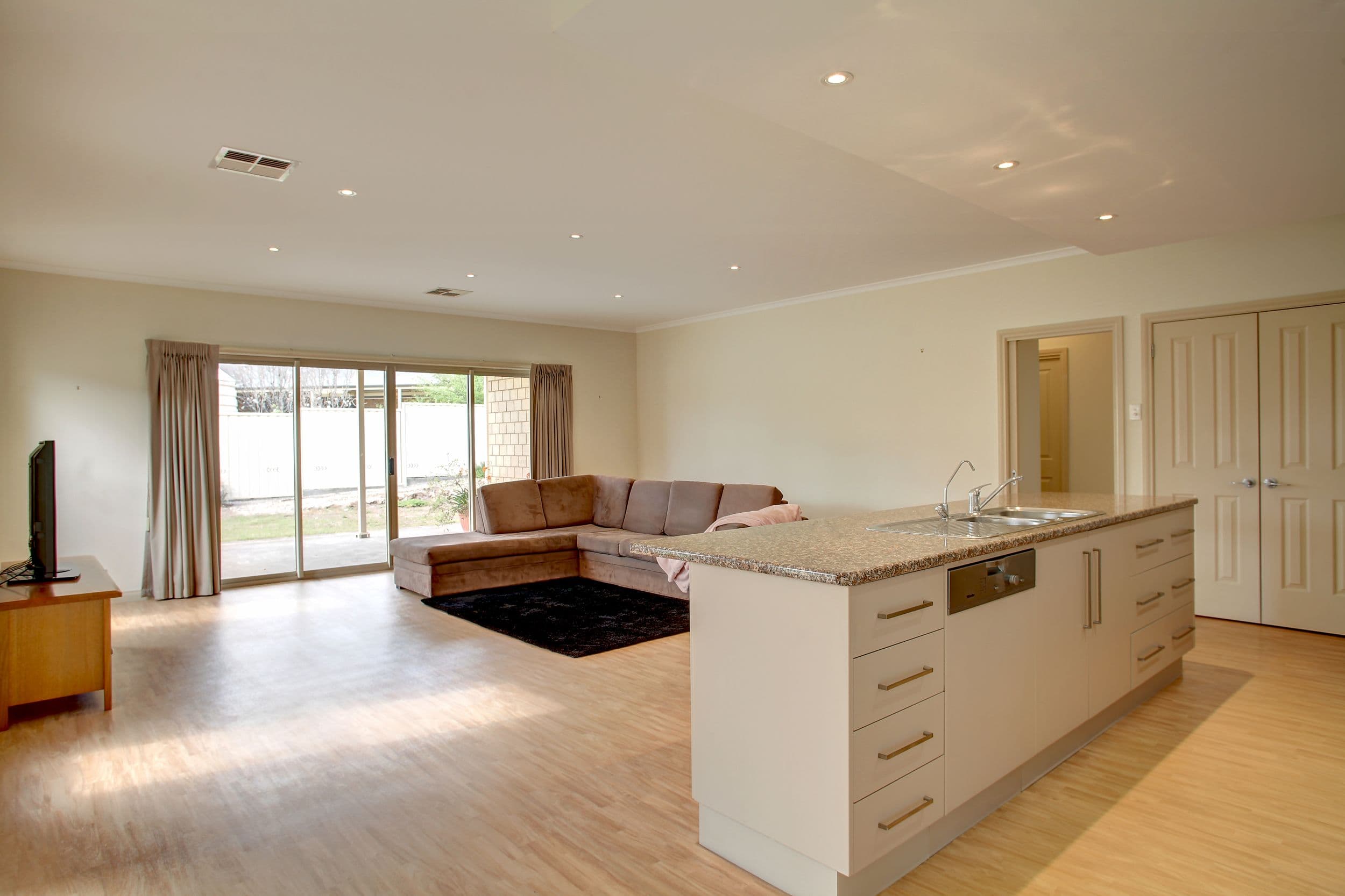 8 Cove View Drive, Port Lincoln SA 5606, Port Lincoln - Thumbnail 6