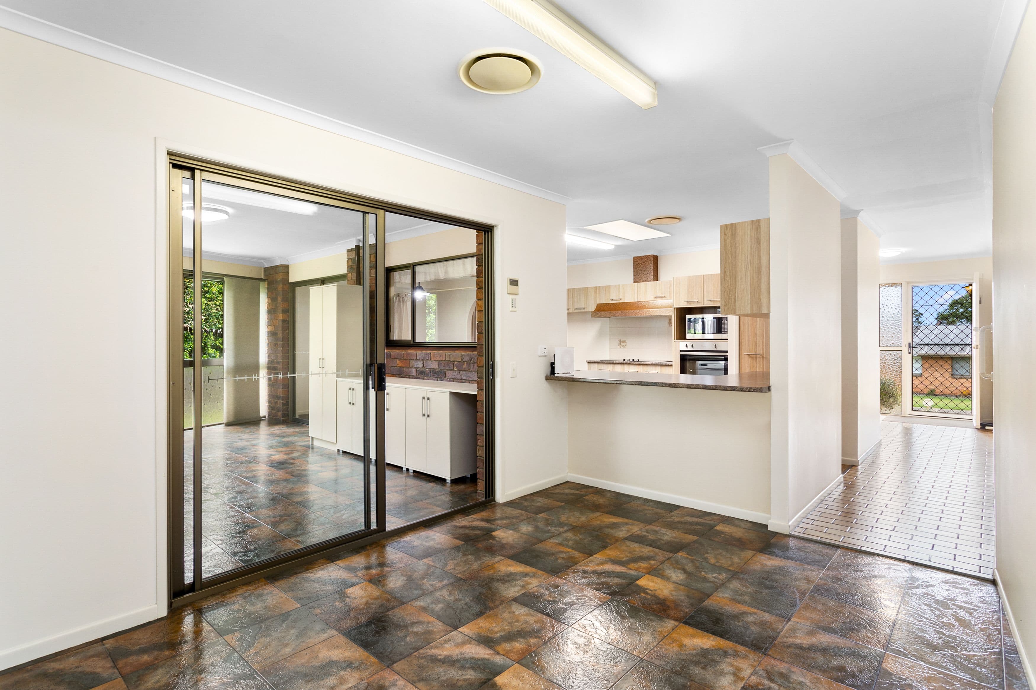 19 Bordeau Crescent, Petrie QLD 4502, Petrie - Thumbnail 6