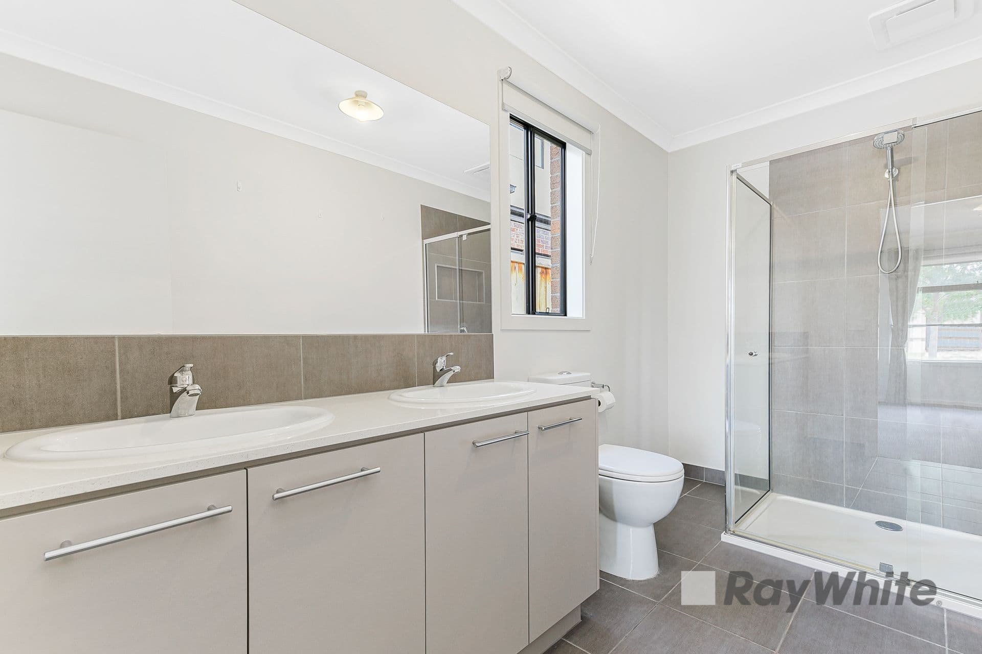 97 Deoro Parade, Clyde North VIC 3978, Clyde North - Thumbnail 7