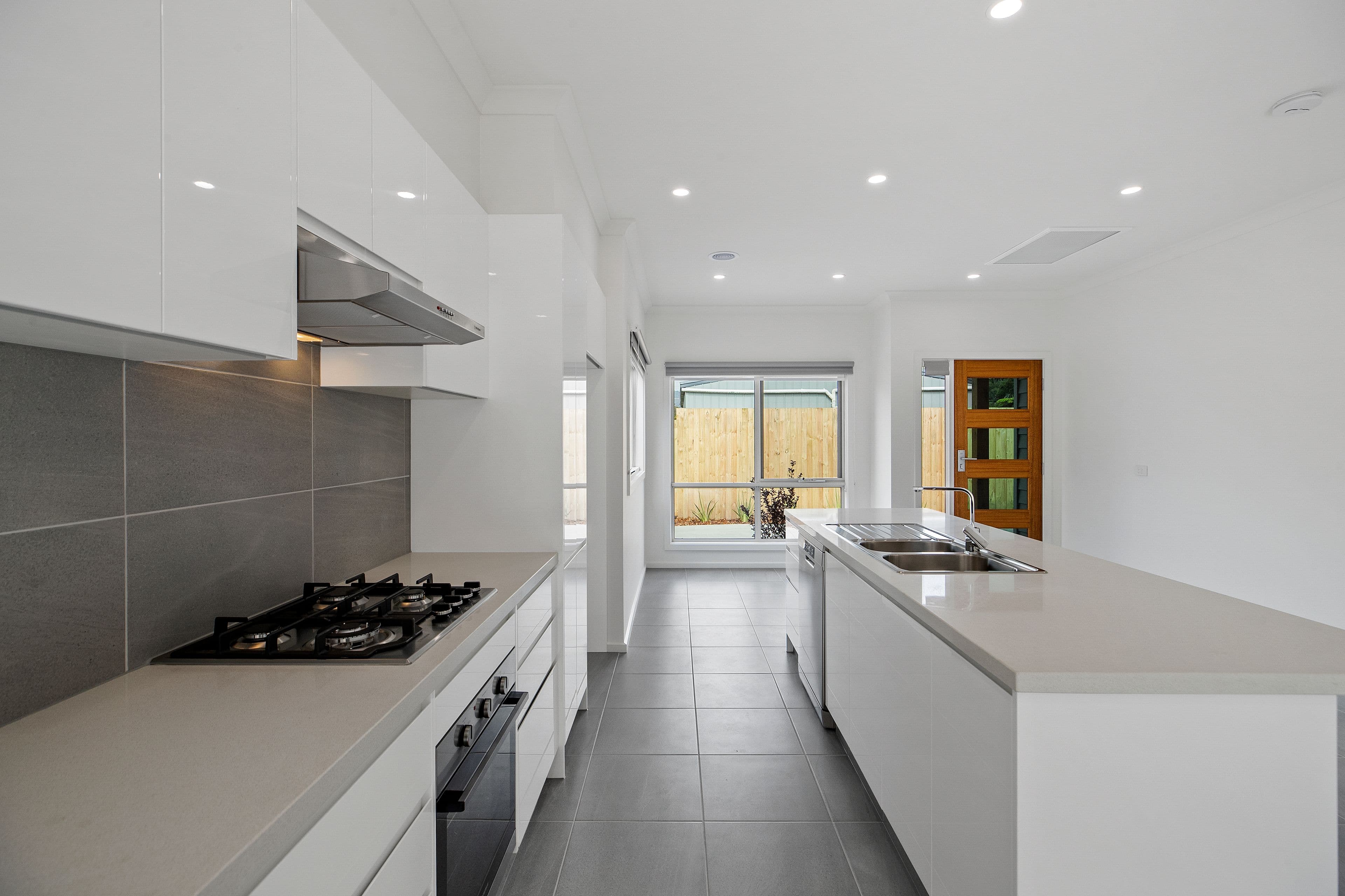 34 Orchard Street, KILSYTH VIC 3137, Kilsyth - Thumbnail 2